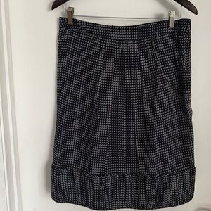 NWT - Burberry skirt in Prussian blue with distinctive pattern - Made in Italy